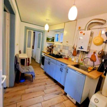 Продаётся в Центре уютная 2-х к. квартира в жилкопе