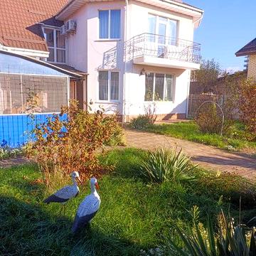 Будинок на 3 кімнати біля гімназііі