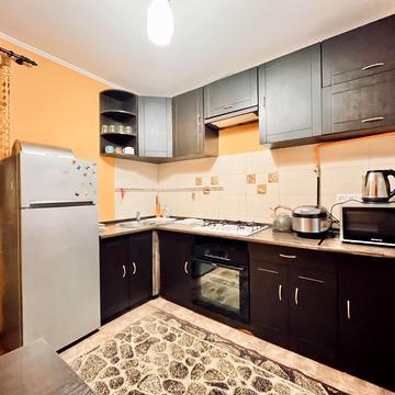 Південна вул., 1