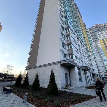 Академіка Заболотного вул., 15