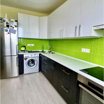 Владислава Бувалкіна вул. (Бочарова Генерала), 56