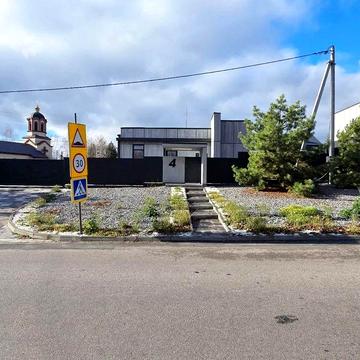 Будинок 1 поверх 135 м2 8 соток землі 4 паркомісця с. Іванковичі