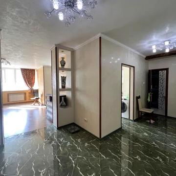 Срібнокільська вул., 1