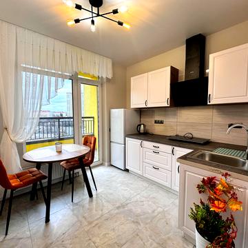 Кадетський Гай вул., 10