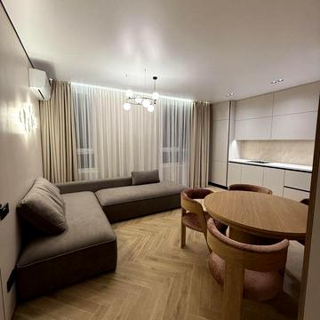 Малоголосківська вул., 42