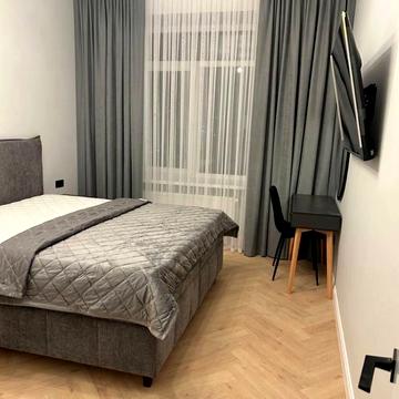 Старокостянтинівське шосе, 20/4