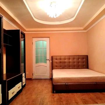 Івана Миколайчука вул. (Серафимовича), 5/1