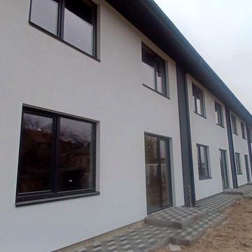 Лугова вул.