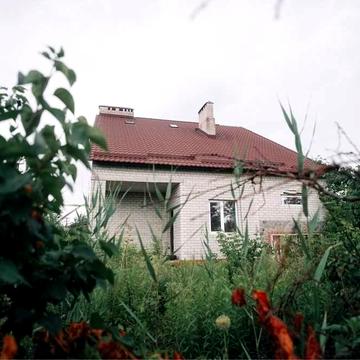 Продається будинок без внутрішніх робіт в районі Дендропарку.