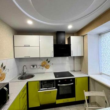 Незалежної України вул. (40 років Радянської України), 3