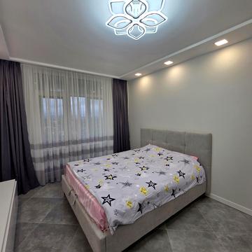 Юнацька вул., 1