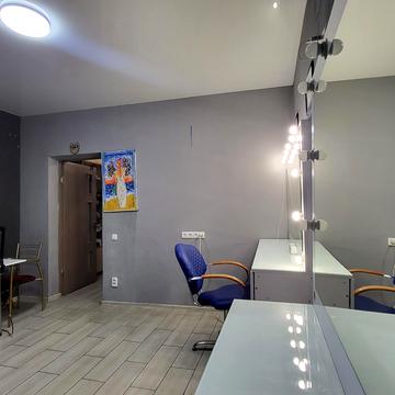 Разумовська вул., 6