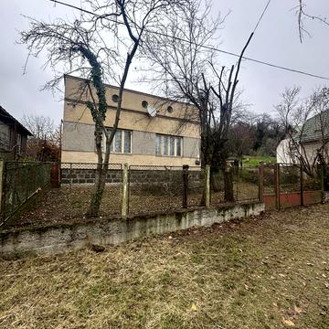 Молдовський пров., 7