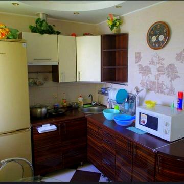 Сдам просторную 1 комнатную квартиру в районе пр. Гагарина ( Казакова)