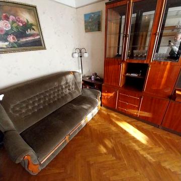 Сдам 2 х кімнатну метро Лівобережна,вул.Флоренції 10 А