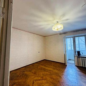 Продаж 1к Омельяновича-Павленка 18/20 (Суворова)