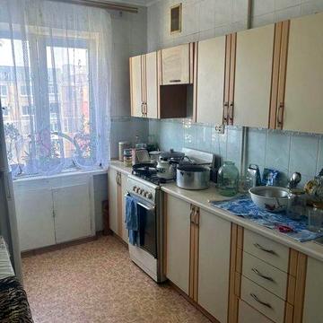 Пропонуємо до продажу трикімнатну квартиру Шкільний