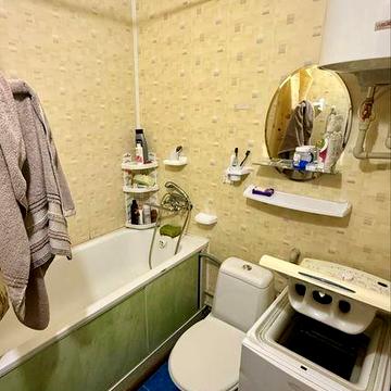 Здається 1 кімнатна квартира,  2-й поверх БАМ