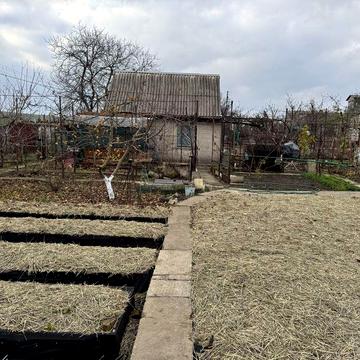 Продам дачний участок з будинком