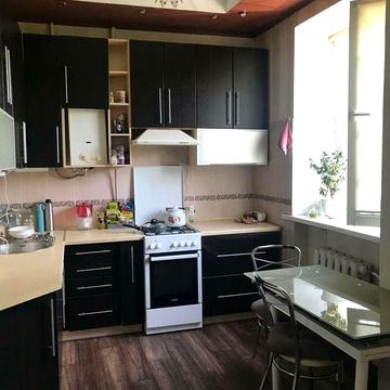 Квартира 3 кімнати. Район 5 школа. код 2148