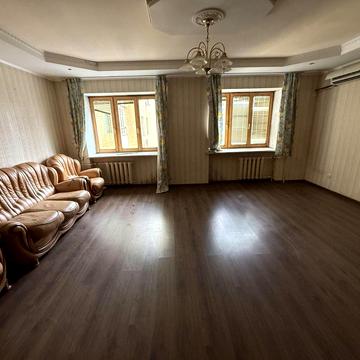 Володимира Івасюка просп. (Героїв Сталінграду), 14-Г