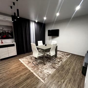 Співдружності вул., 1