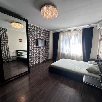 Олени Пчілки вул., 2-Б