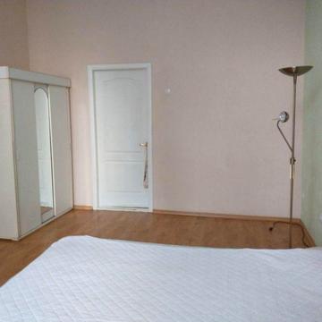 Оренда однокімнатної ст.м.Золоті Ворота, О.Гончара 45-а