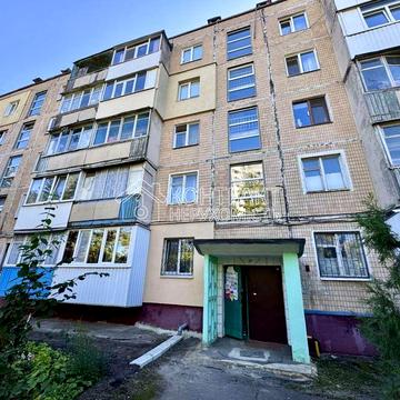 Продам 2 к. кв. пр. Байрона, Комунальний ринок