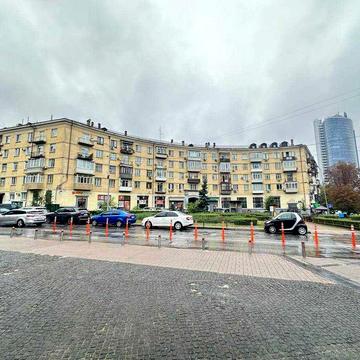 Продаж ЦЕНТР 3 кімн, сталінка, вул Мечнікова 10/2 метро Кловська