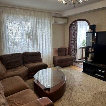Продам 3-х кімнатну квартиру на Русанівці