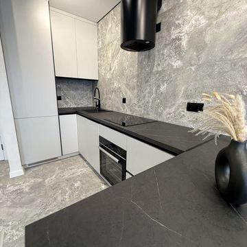 Квартира з новим ремонтом біля набережної! Єоселя! Без комісії!