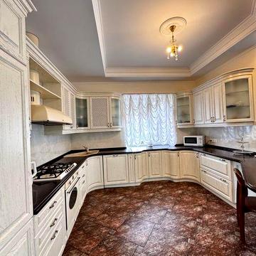 Оренда будинку з бомбосховищем