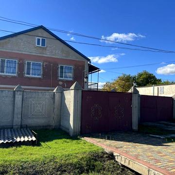 Продам будинок з діючим бізнесом(продовольчий магазин)в селі Осинівка