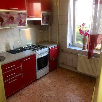 Сдам однокомнатную КВ Улучшенной планир Р-н лысой горы.42 Кв.М.собств