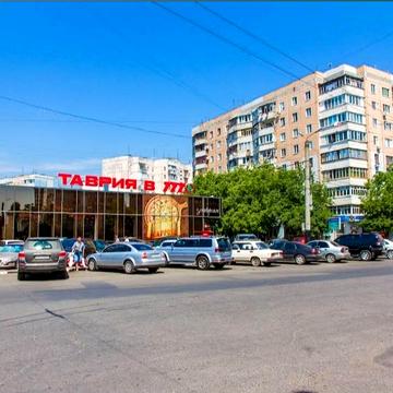 Академіка Корольова вул., 112/2