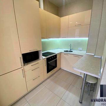 Дмитра Яворницького просп. (Карла Маркса), 72-Б