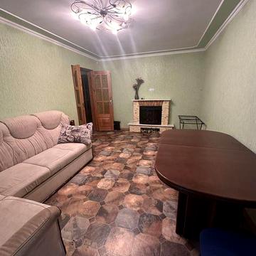 Оренда 3к.квартири на Гамалія