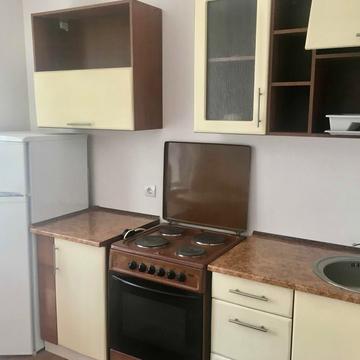 Бориса Гмирі вул., 12-Б