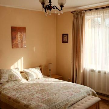 Здам в оренду 3кім квартиру в півособняку. Центр. Власник