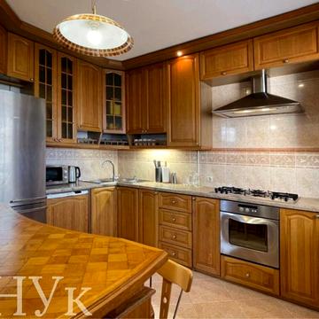 Саперів вул., 15а