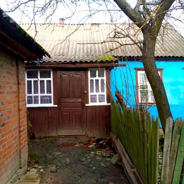 Домик 3.5 км от центра Радомышля