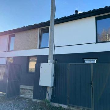 Сосновий маєток Дуплекс біля лісу 3к під чистове оздоблення Єоселя