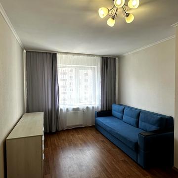 Бориса Гмирі вул., 16