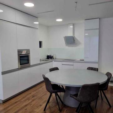 Сдам 3-х комнатную квартиру в жк Фестивальный