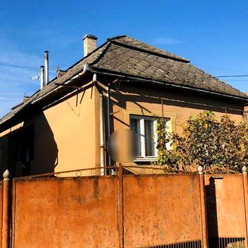 Продається  будинок 10 км.від м.Берегово , у селі Великі Береги