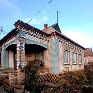 Білоруська вул., 10