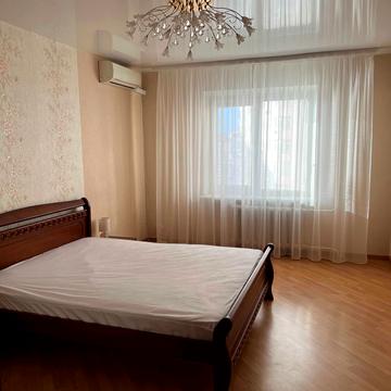 Олени Пчілки вул., 4