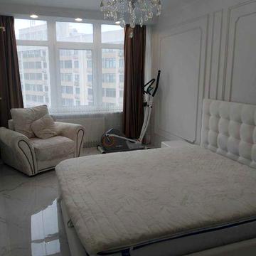 VIP---2 ком. кв.-47я Жемчужына-66 м2-посудом.-счётчик тепла-без Д\Ж.