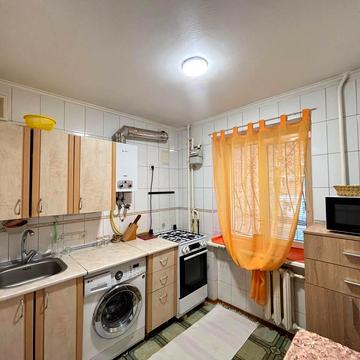 Юліана Матвійчука вул. (), 66-А